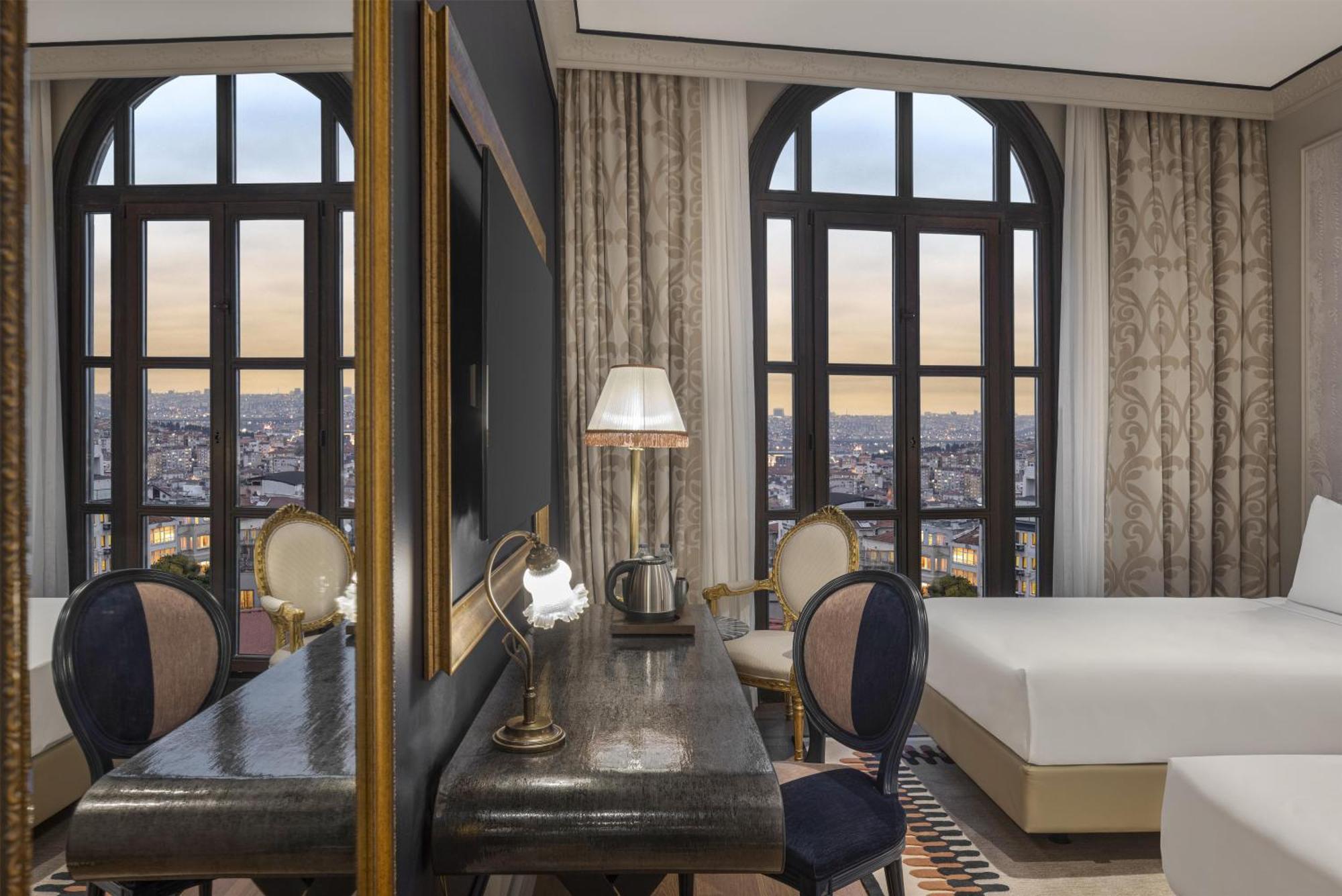 Twin Deluxe Room City View